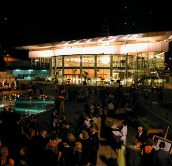 PALACIO noche con fiesta ext.